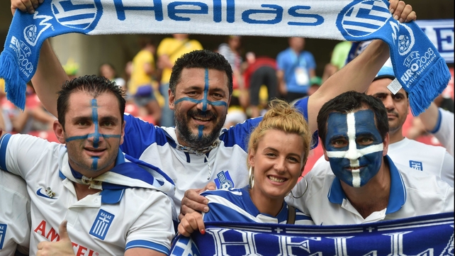 While the Greeks were not to be outdone, at least as far as their scarf game was concerned