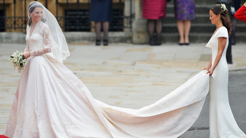 Kate Middleton and bridesmaid Pippa Middleton