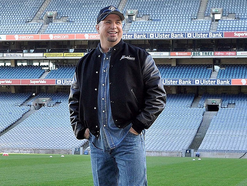 Garth Brooks: the saga continues