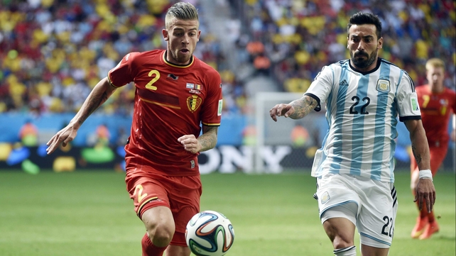 In the second, Argentina continued to threaten the Belgium defence, as forward Ezequiel Lavezzi competed with Toby Alderweireld deep in the red side's half