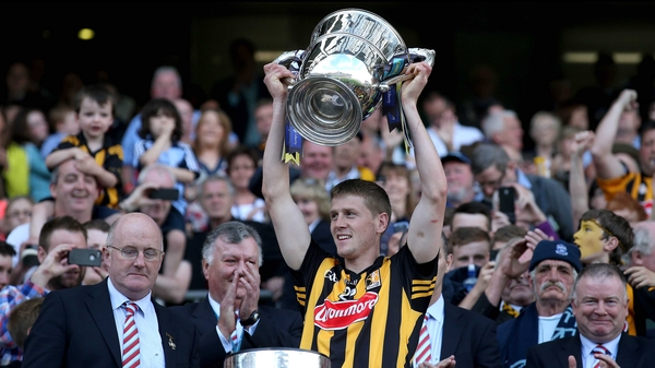 Lester Ryan lifts the Bob O'Keeffe Cup after Kilkenny's win over Dublin the 2014 Leinster final