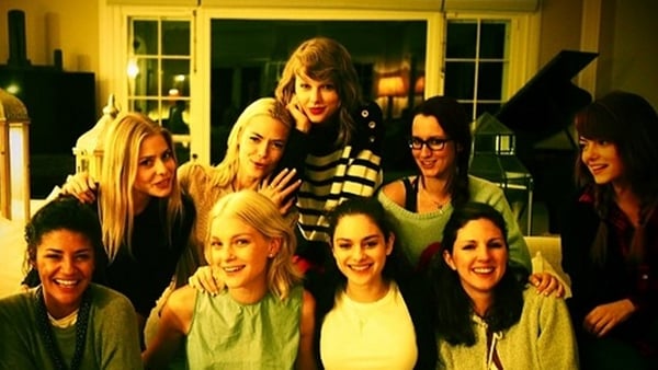 "Family portrait" - Instagram/taylorswift
