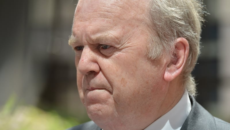 Minister for Finance Michael Noonansaid he is not in a position to encourage Jean-Claude Trichet to attend the inquiry