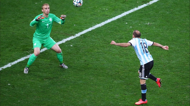 And by the end of that extra 30' neither side could make anything happen, even when Argentina forward Rodrigo Palacio had a ball fall right into his lap. Onto the second successive penalty shootout for the Netherlands...