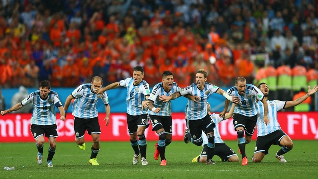 Argentina celebrated their 0(2)-0(4) win, which will see them through to the World Cup final against Germany in Rio on 13 July
