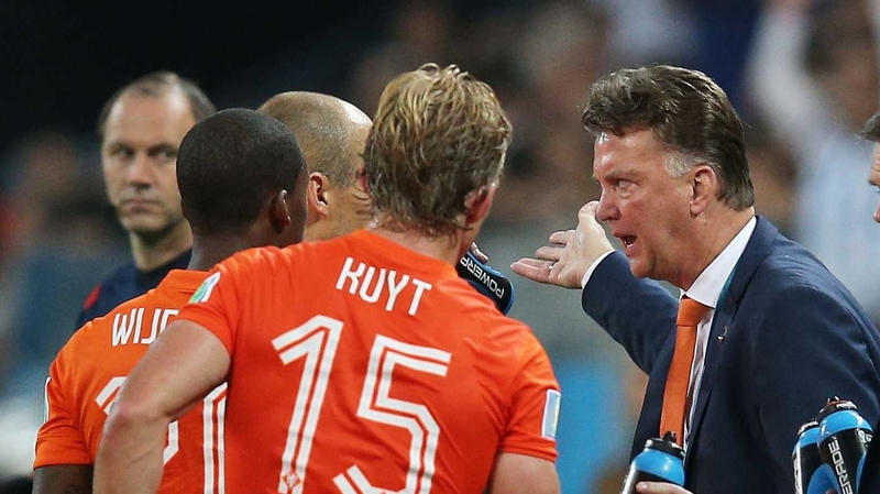 Louis van Gaal 'just wants to win things', according to Dirk Kuyt