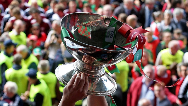 Andy Moran lifts aloft the Connacht trophy