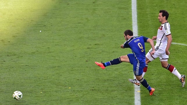 After around 20 minutes of play, Argentina forward Gonzalo Higuain received a ball right at his feet off a disastrous mistake in the German defence, which he promptly failed to convert