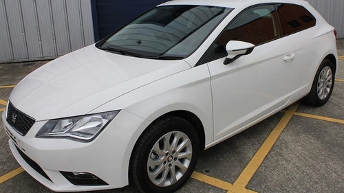 The Leon Van comes in two specifications, S and SE