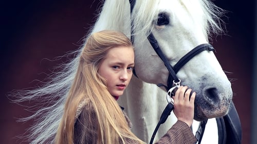 The Legend of Longwood tells the story of Mickey Miller (Lucy Morton), a 12-year-old American who moves to Ireland where she finds a link between herself and the Black Knight who haunts the village of Longwood