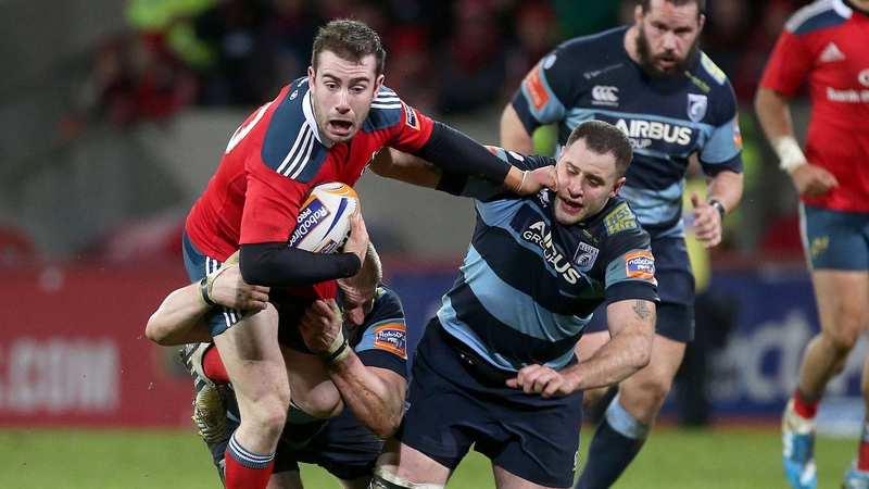 JJ Hanrahan starts at outhalf for Munster