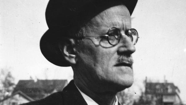 Bonhams says it is the earliest known presentation copy apart from the one Joyce gave to his wife Nora on the day of publication, 2 February 1922