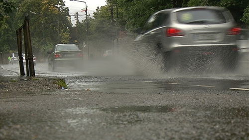 High winds and heavy rain hit the country overnight