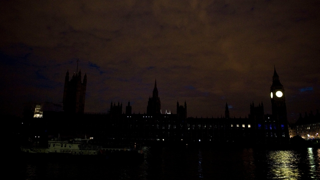 British landmarks, including the Houses of Parliament, went dark from 10pm to mark the centenary of the start of the Great War