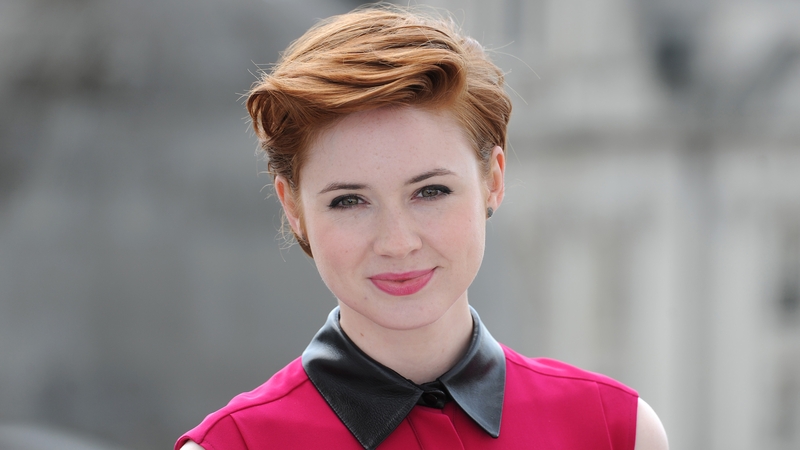 Gillan: ''My dad used to tell me when I was younger, 'You don't want to be a Bond girl, you want to be a villain'"