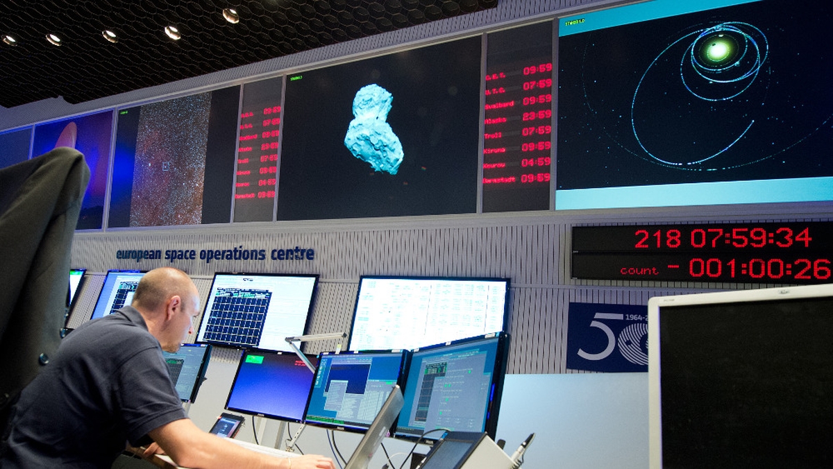 Catching up with a comet