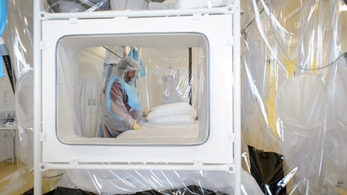 Genetic studies of some of the earliest Ebola cases in Sierra Leone have revealed more than 300 genetic changes