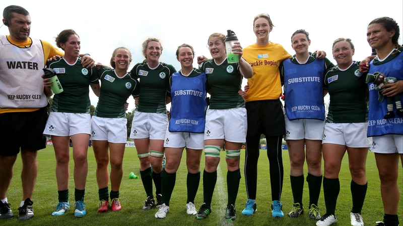 Fiona Coghlan addresses her team mates after the final whistle
