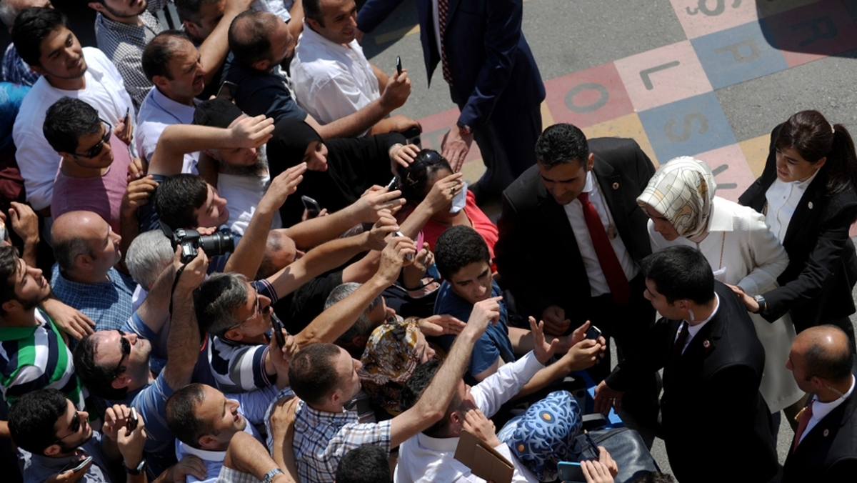 Recep Tayyip Erdogan wins landmark election 