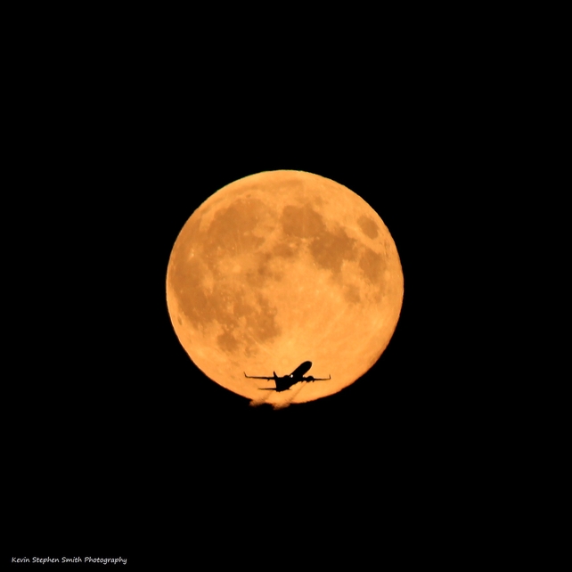 The view from Rathbeggan Lakes Meath at a Meath Astronomy supermoon event (Pic: Kevin Stephen Smith)