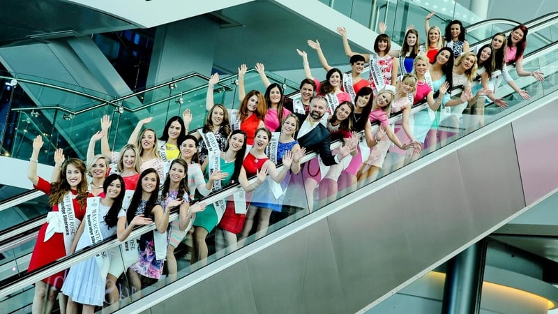 Daithí O Sé with this year's 32 Roses