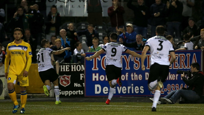 Dundalk celebrate Patrick Hoban's late winner against Limerick