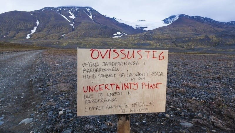 The eruption in the Holuhraun area prompted the Icelandic Met Office to raise the warning code to red