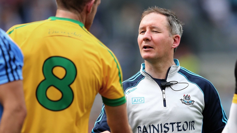 Dublin’s manager Jim Gavin shakes hands with Neil Gallagher of Donegal after the game