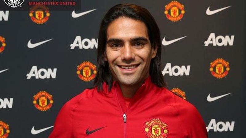 Robin van Persie warns Radamel Falcao that he won't walk into the Man United first team