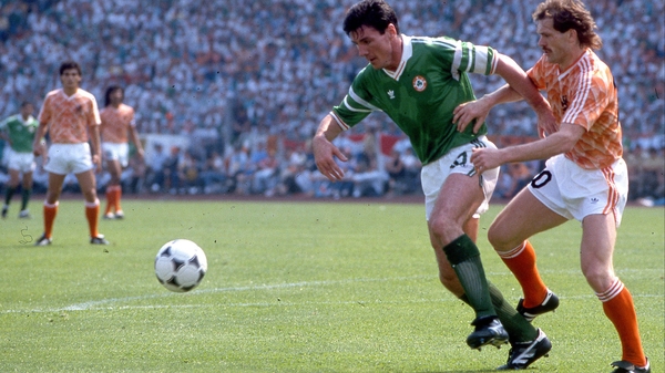 Frank Stapleton in action for Ireland in Euro 88