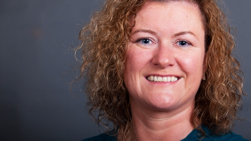 Máirín Ní Ghadhra, RTÉ Raidió na Gaeltachta.