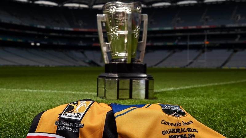 Which colour ribbons will be attached to Liam MacCarthy come Sunday evening?
