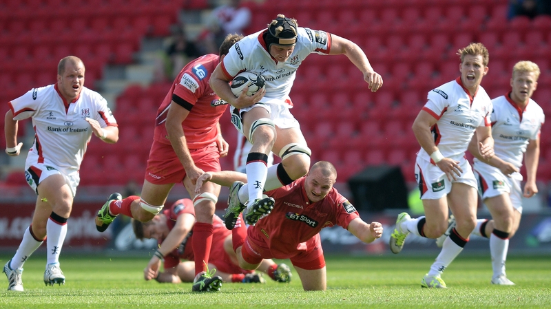 Franco Van Der Merwe makes a break for Ulster