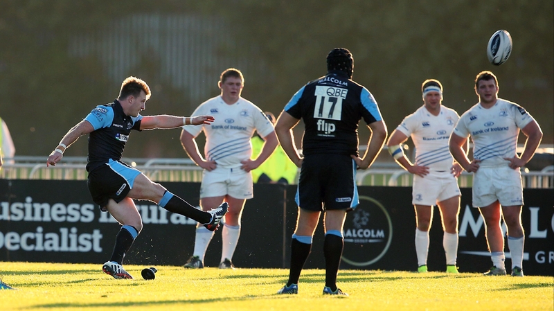 Stuart Hogg kicks the winning penalty
