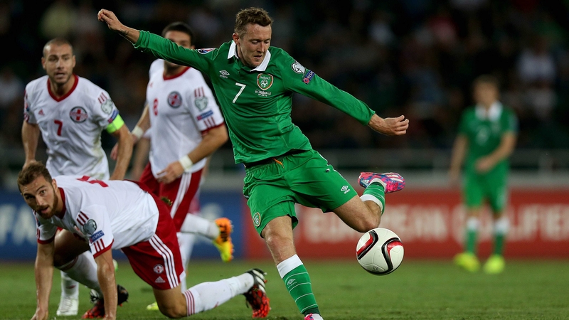 Aiden McGeady will ignore Scottish boos insists Ray Houghton