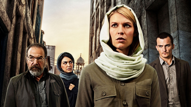 Claire Danes and the Homelands' crew