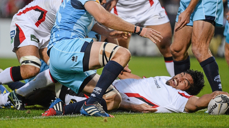 Ulster's Nick Williams touches down for his side's first try