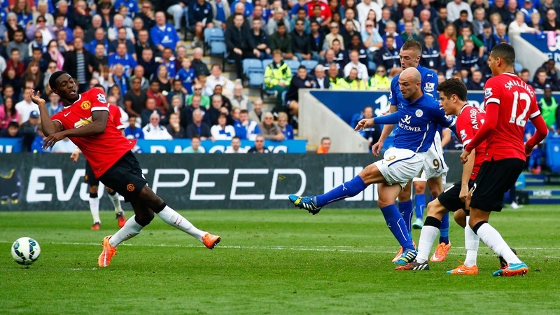 Esteban Cambiasso smashes home for Leicester City to make it 3-3