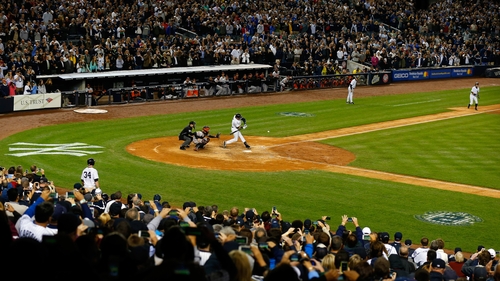 Derek Jeter hits the winning single last night
