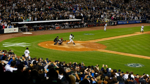 Derek Jeter hits the winning single last night