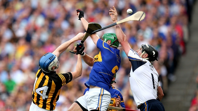 Kilkenny’s TJ Reid swings through Cathal Barrett, James Barry and goalkeeper Darren Gleeson of Tipperary