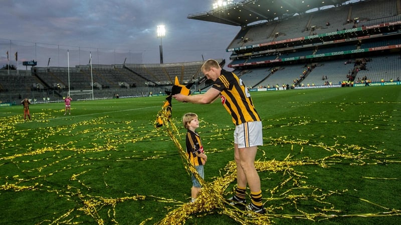 The Cat with 10 medals - Henry Shefflin celebrates after the game