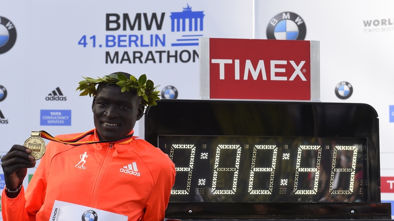 Dennis Kimetto celebrates his world record winning time
