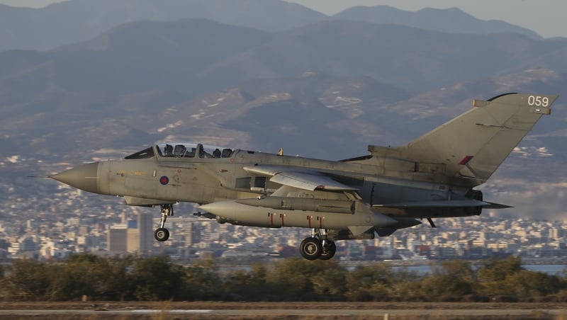 Tornado jets destroyed an IS heavy weapons post and a machine gun-mounted vehicle