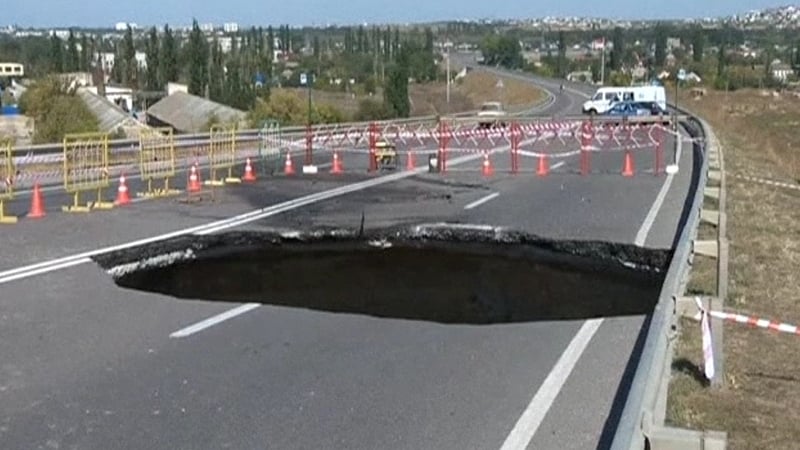 The accident happened on the highway between Simferopol and the village of Nikolaevka