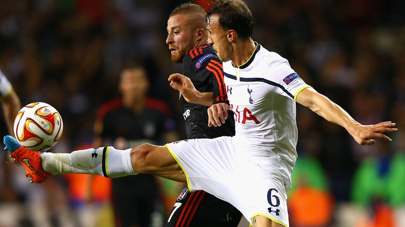 Chiriches capped a poor performance by giving away a late penalty kick with a foolish handball