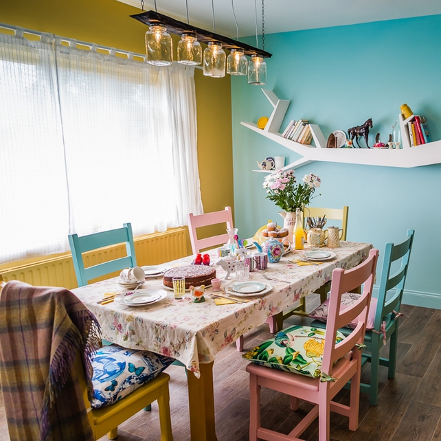 Cushion Fabric: Jardin Bleu (blue) €154 per meter, www.ryleandcompany.ie
Table cloth – material “Georgia Ivory” approx. €36 pm www.lucanfabrics.ie