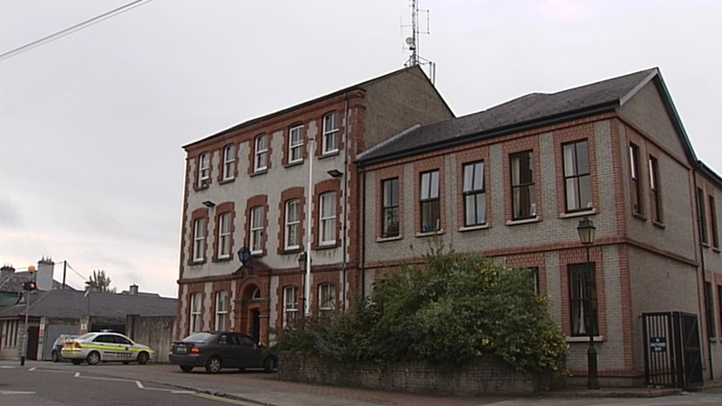 A man brought a suspect device to gardaí in Mullingar