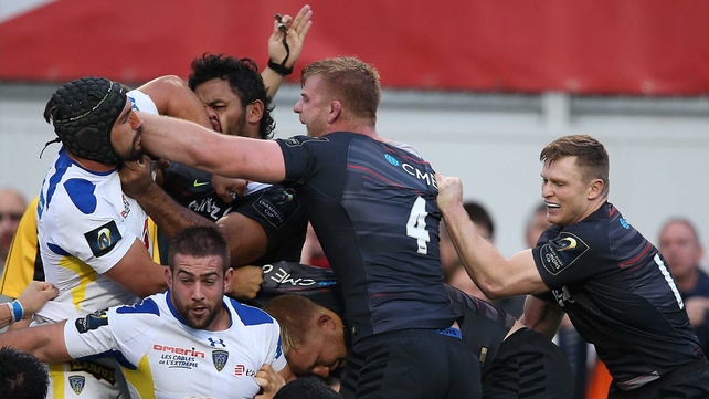 Ruck time during the Saracens vs Clermont Auvergne Champions Cup game