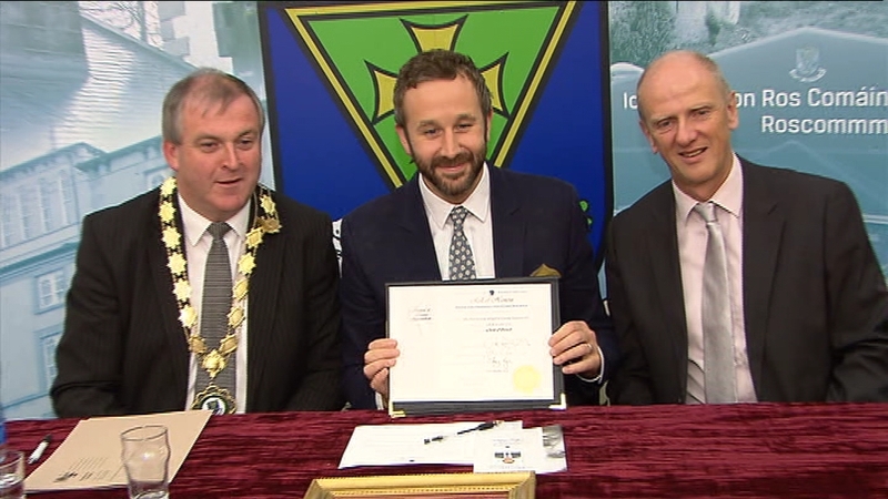 Chris O'Dowd receiving the Freedom of County Roscommon